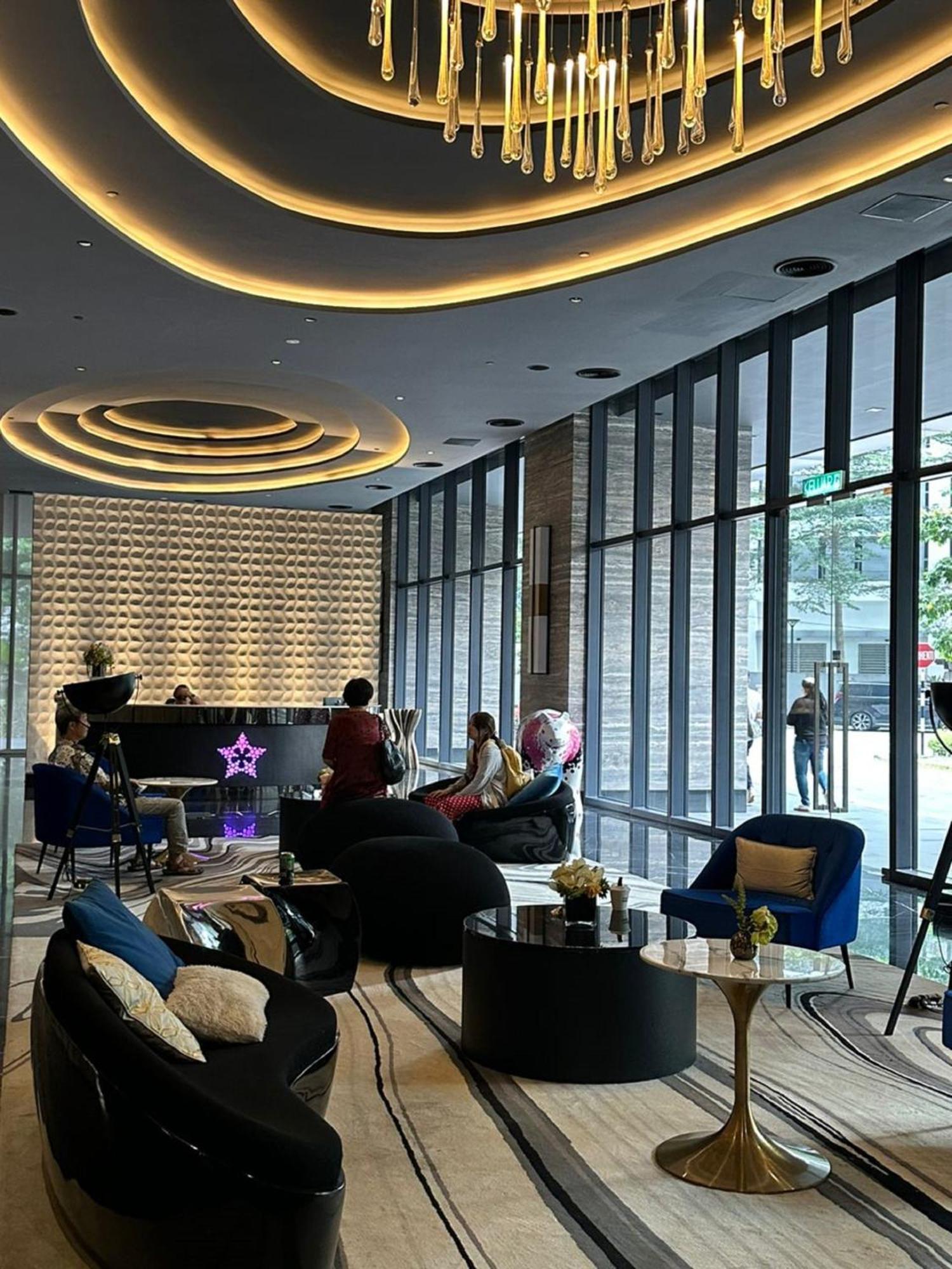 Klcc Beyond Hospitality Suites Star กัวลาลัมเปอร์ ภายนอก รูปภาพ