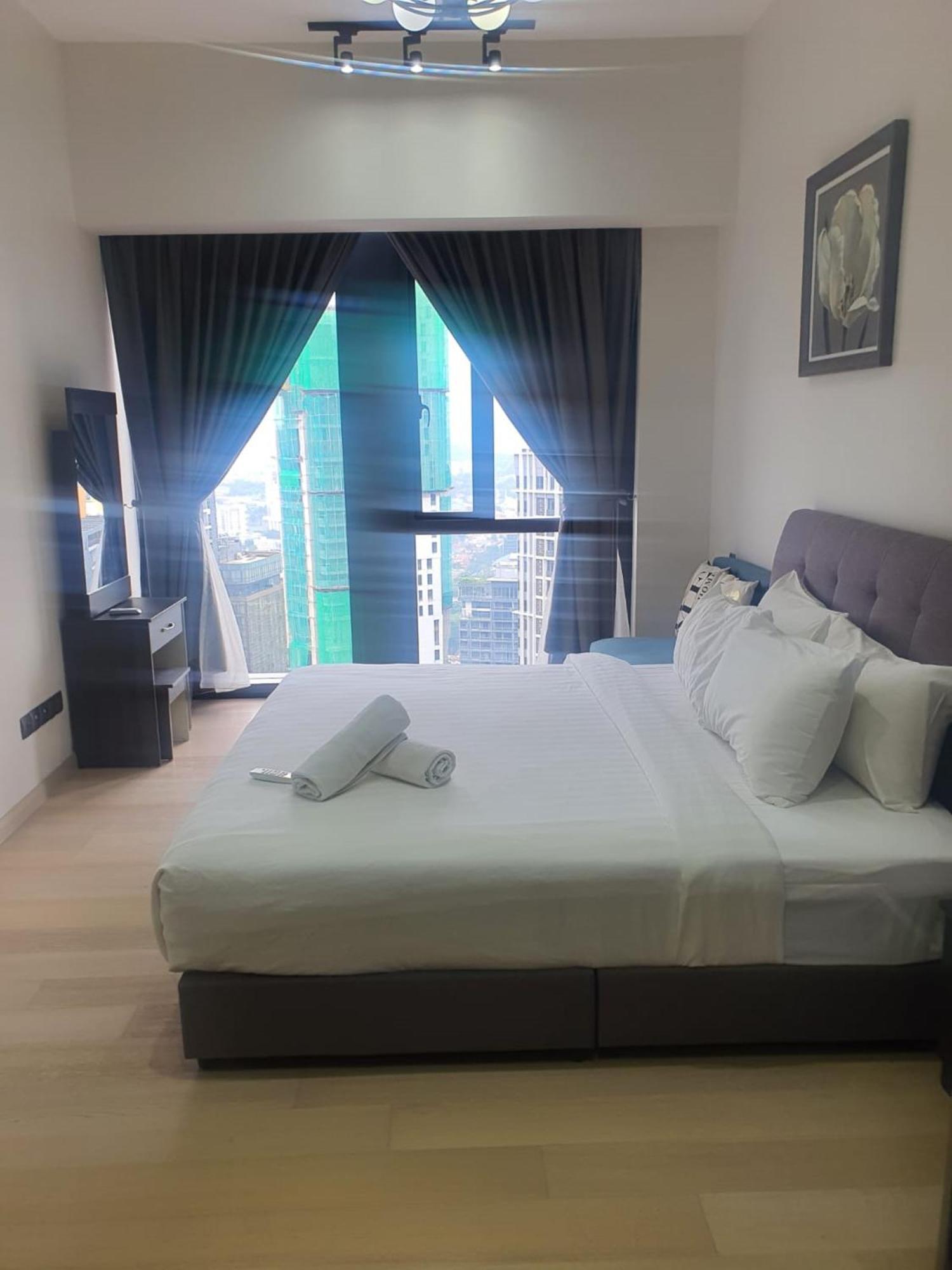 Klcc Beyond Hospitality Suites Star กัวลาลัมเปอร์ ภายนอก รูปภาพ